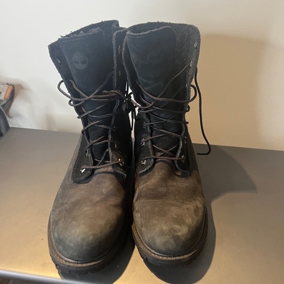 Timberland Teddy Fleece Suede Boot (Women) Size 9 - Picture 8 of 9